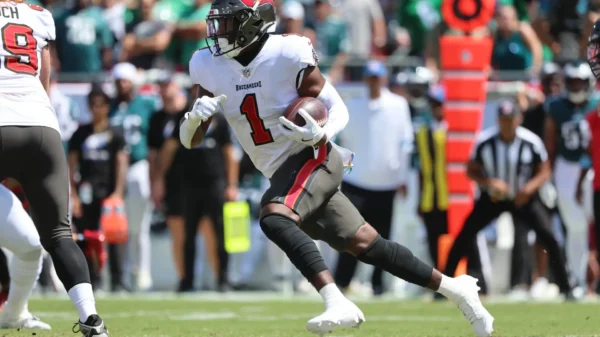 Rising Star Aims to Complement Veteran Running Back