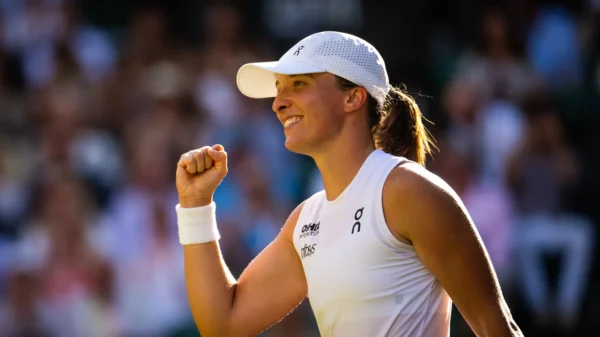 Swiatek Eases Past Bencic to Reach Her First Wimbledon Final